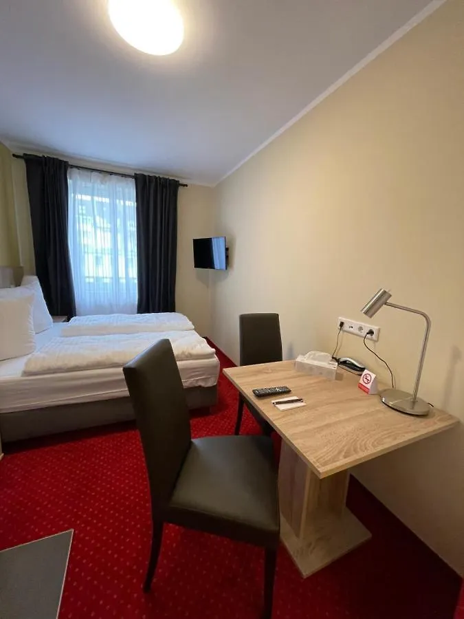 Palm Premium Hotel & Apartments Дюссельдорф 3*,