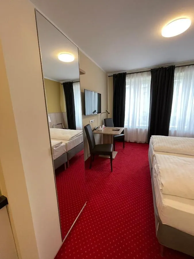 Palm Premium Hotel & Apartments Дюссельдорф