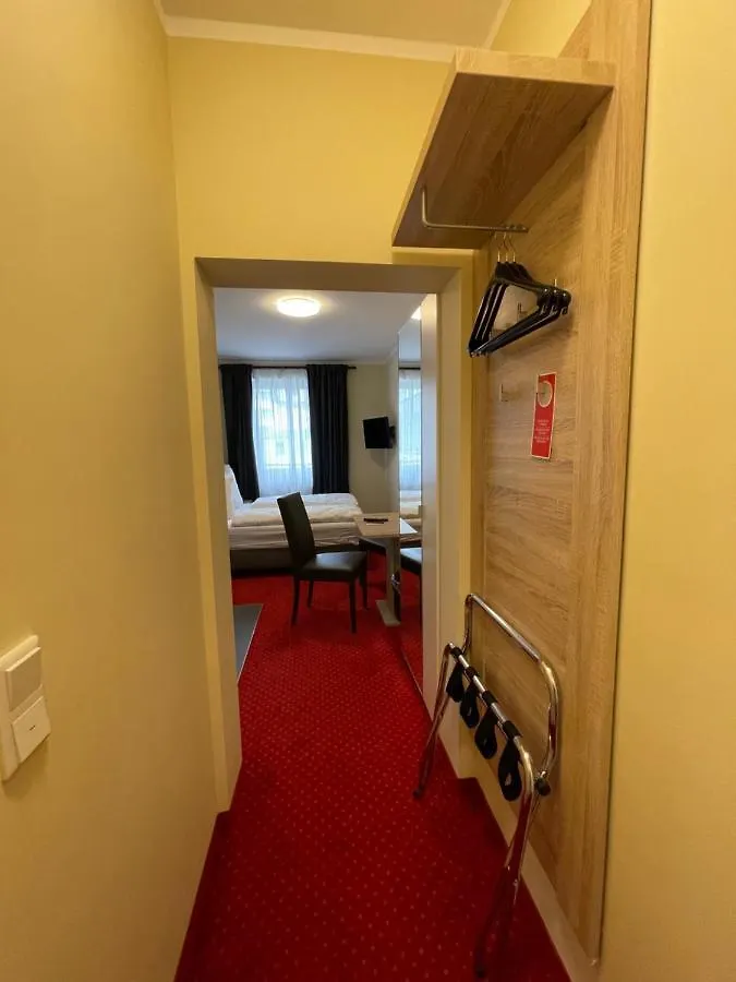 Palm Premium Hotel & Apartments Дюссельдорф