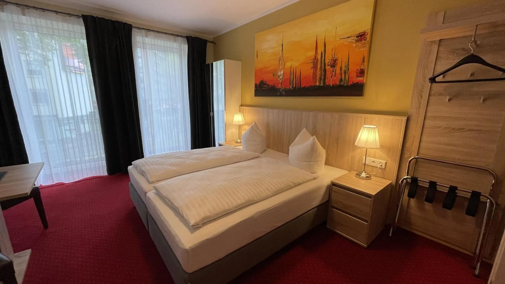 Palm Premium Hotel & Apartments Дюссельдорф 3*,  Германия
