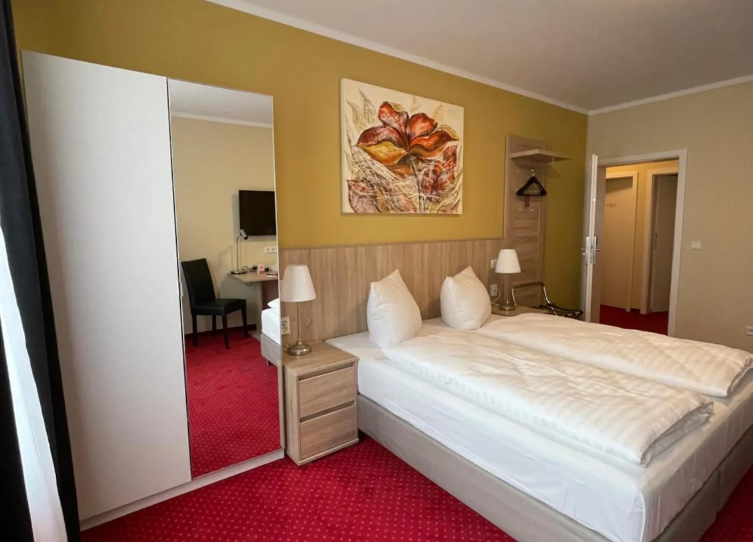 Palm Premium Hotel & Apartments Dusseldorf